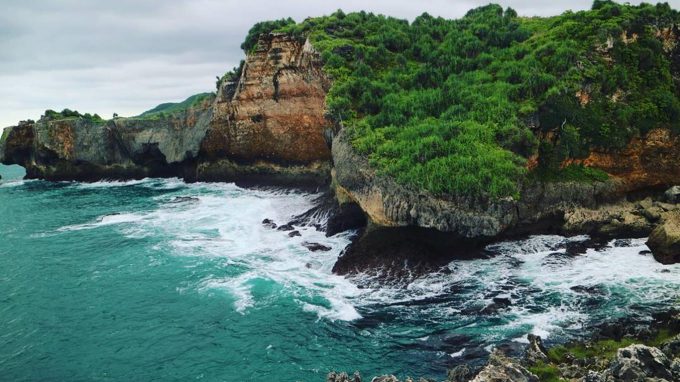 Pantai Mbirit Rute Menuju Lokasi Dan Harga Tiket Masuk