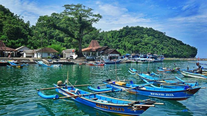 Pantai Sadeng Rute Menuju Lokasi Dan Harga Tiket Masuk