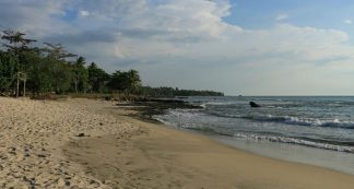 Pantai Pantai Cibeureum Anyer Rute Menuju Lokasi Dan Harga