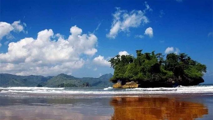 Pantai Pelang Rute Menuju Lokasi Dan Harga Tiket Masuk