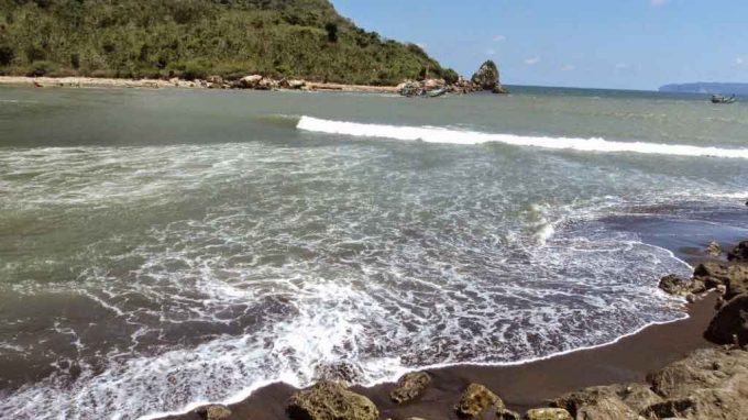 Pantai Puger Rute Menuju Lokasi Dan Harga Tiket Masuk