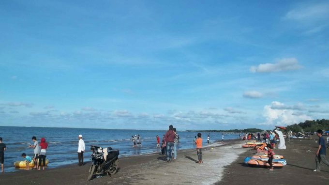 Pantai Tanjung Pakis Rute Menuju Lokasi Dan Harga Tiket Masuk