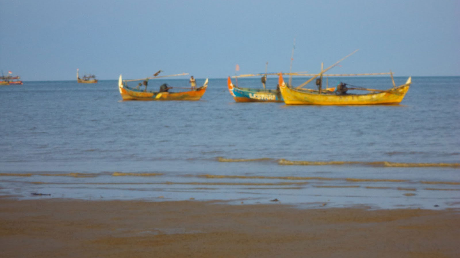 Pantai Teluk Awur 🏖️ HTM, Rute, Foto & Ulasan Pengunjung