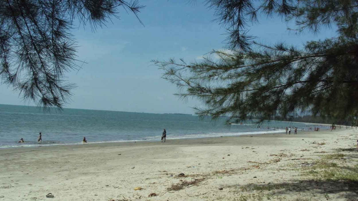 Pantai Binasi