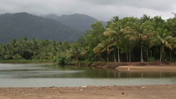 Pantai Blado Munjungan Rute Menuju Lokasi Dan Harga Tiket Masuk