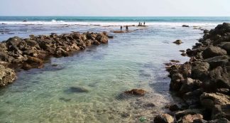 Pantai Tapak Kera Rute Menuju Lokasi Dan Harga Tiket Masuk