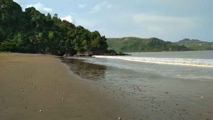 Pantai Klatak Rute Menuju Lokasi Dan Harga Tiket Masuk