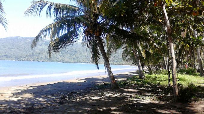 Pantai Ngulungwetan Rute Menuju Lokasi Dan Harga Tiket Masuk