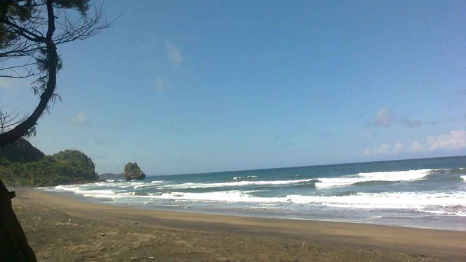 7 Pantai Menawan Di Blitar Yang Wajib Dikunjungi Manusia