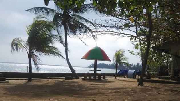 Pantai Payung