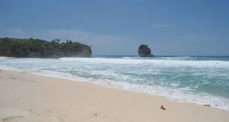 Pantai Serang Rute Menuju Lokasi Dan Harga Tiket Masuk