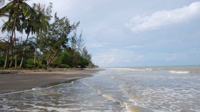 Pantai Swarangan Rute Menuju Lokasi Dan Harga Tiket Masuk