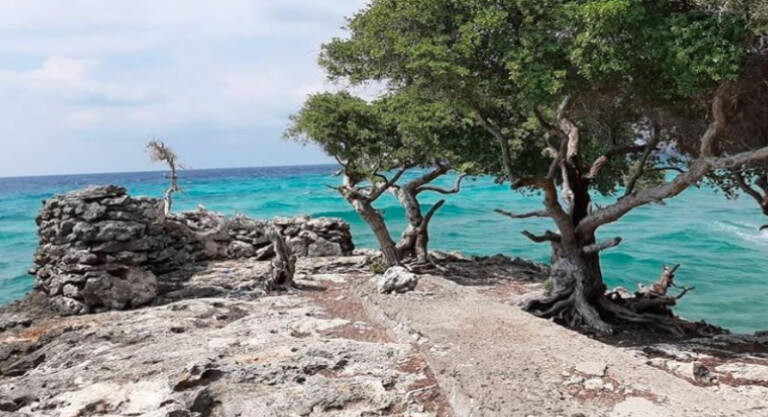 Pantai Pa'badilang 🏖️ HTM, Rute, Foto & Ulasan Pengunjung