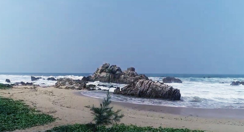 Pantai Karang Beureum Banten