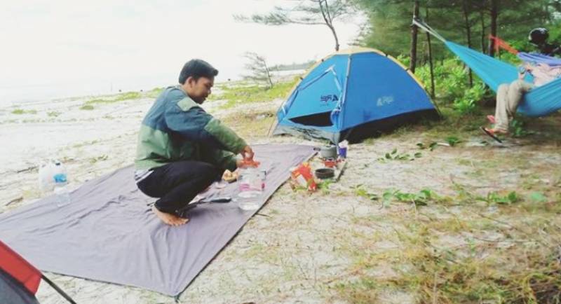 Camping Pantai Tambak
