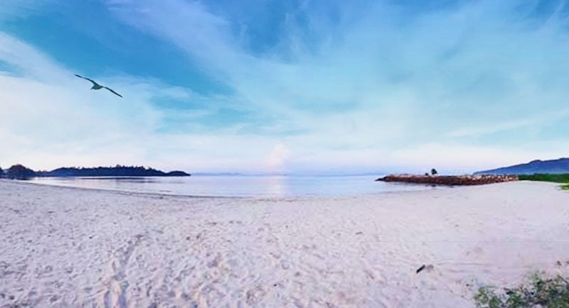 Pantai Bosur Pandan