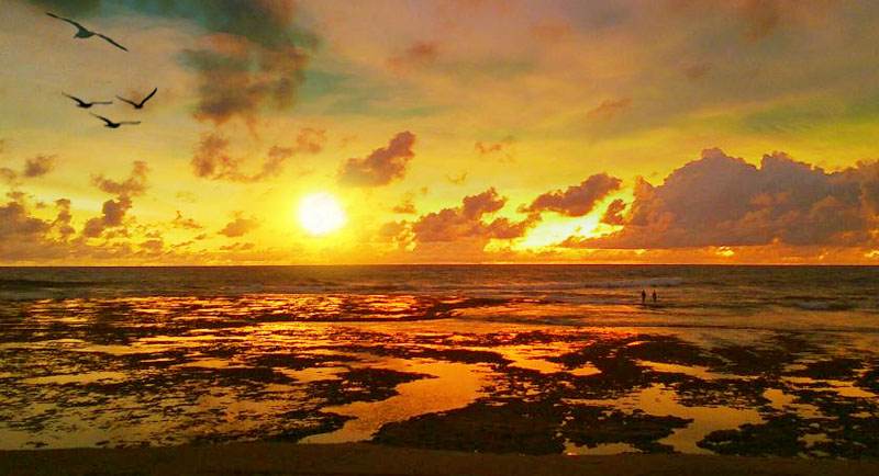 Sunset Di Pantai Sindangkerta