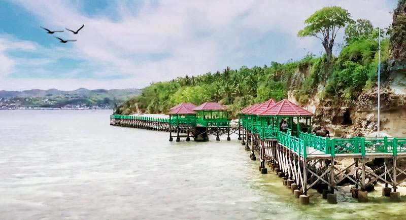 Wisata Pantai Dato Majene