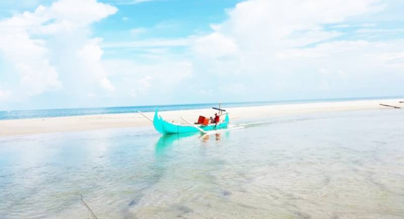 Pantai Serdang Belitung