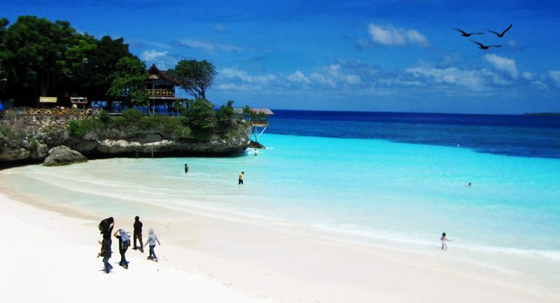 Wisata Pantai Tanjung Bira