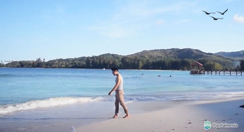 Wisata Pantai Jikumerasa Maluku