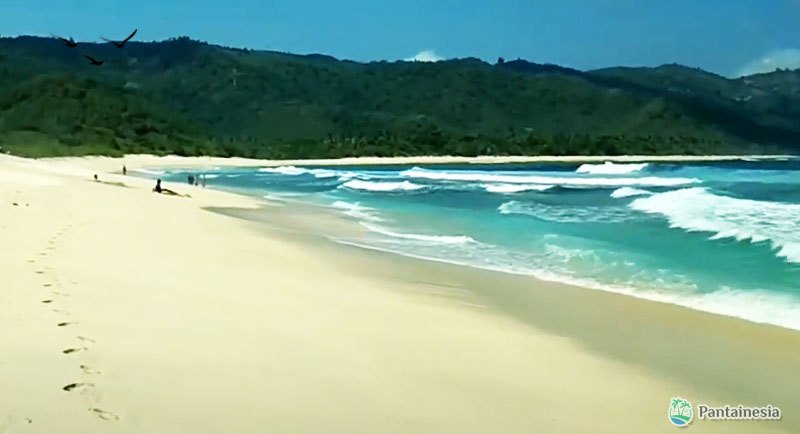 Pantai Mekaki Lombok Ntb